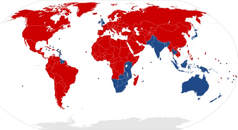 Map of left and right-hand traffic in the world
