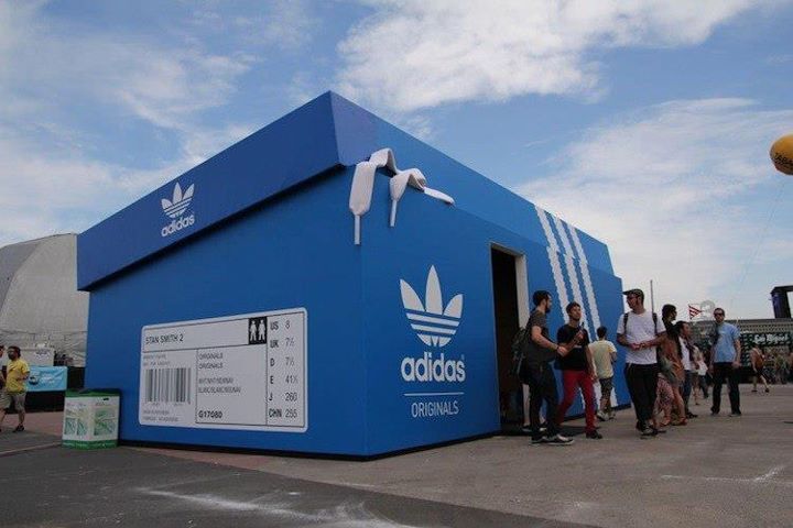 Магазин Adidas в Амстердамі