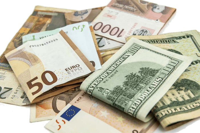 Готівкова валюта: долари, євро та інші