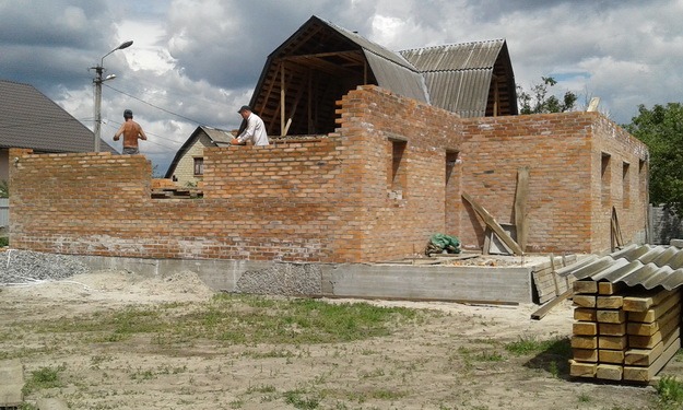 The construction of the extension to the house