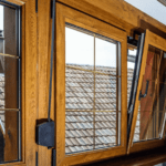 Вікно із ламінацією текстурою «під дерево»