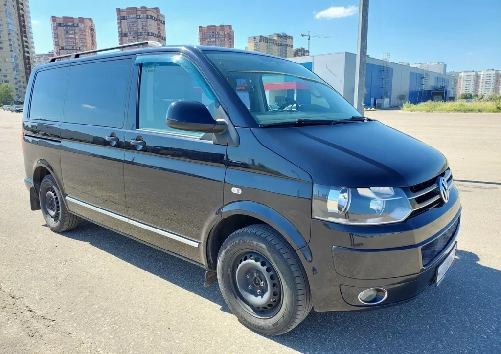 Volkswagen Caravelle у Києві