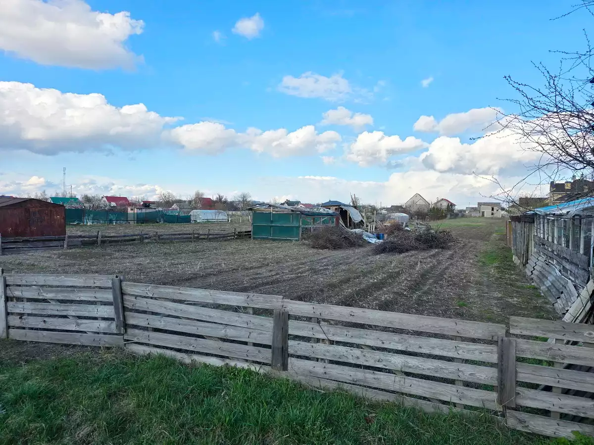Земельна ділянка для ведення особистого сільського господарства