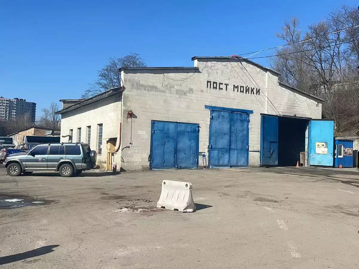 Здание автомобильной мойки